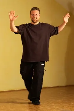 Tai Ji Quan (Tai Chi Chuan), Qi Gong, Yi Quan - Daniel Roga im Mai 2009 Tai Ji Quan (Tai Chi Chuan), Qi Gong, Yi Quan - Daniel Roga im Mai 2009